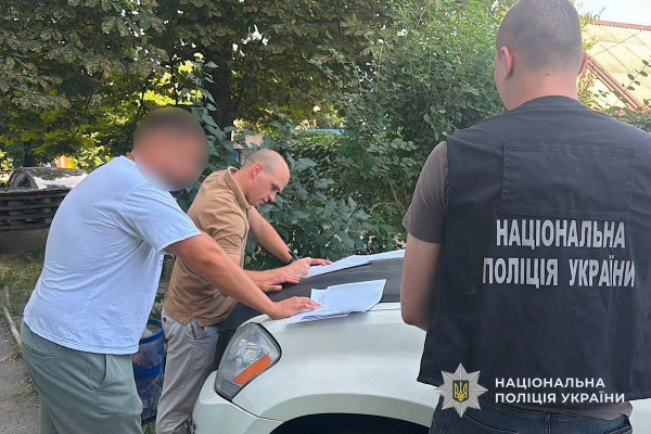 Фіктивна інвалідність за 15 тисяч доларів: криворізькі поліцейські повідомили про підозру жителю Запоріжжя