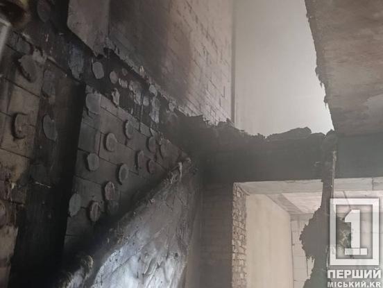 Густий дим виднівся за кілометри: у Кривому Розі горіла двоповерхівка