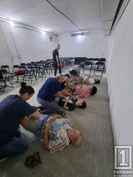 Як врятувати життя: у Кривому Розі нацгвардійці навчають містян домедичній допомозі за алгоритмом MARCH