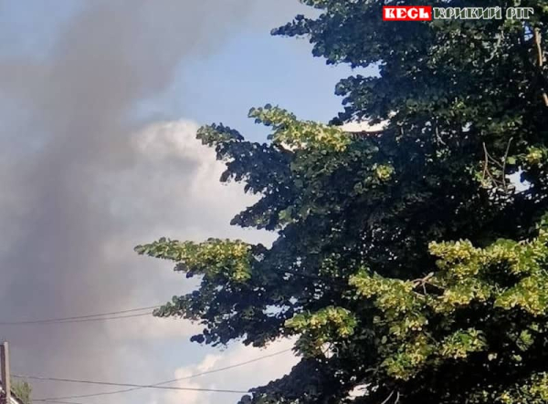 Дим над місцем ракетного удару Х-69 по Кривому Рогу