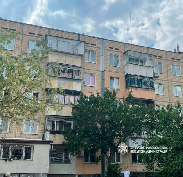 Майже 50 разів ворог атакував три райони Дніпропетровщини: двоє людей загинули, троє дістали поранень