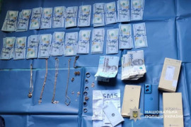 На Криворіжжі чоловік обікрав цивільну дружину на понад 25 тисяч доларів і золоті прикраси