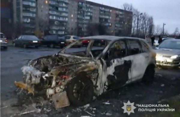 Підпалював автомобілі на замовлення рф: у Кривому Розі викрили 16-річного підлітка
