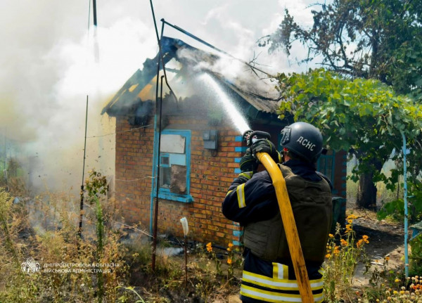 Двоє людей загинули внаслідок атак на Дніпропетровщину: ще двоє поранені