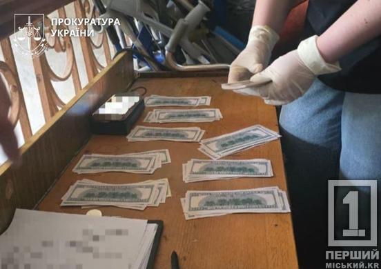 Фейкова операція на хребті за 12 тисяч доларів: у Дніпрі затримали медсестру військового шпиталю