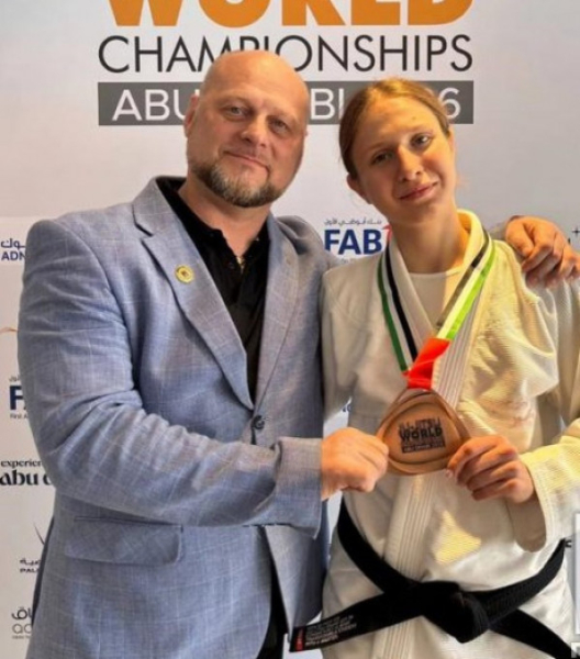 Криворізька спортсменка Дар’я Миронова стала чемпіонкою світу з джиу-джитсу