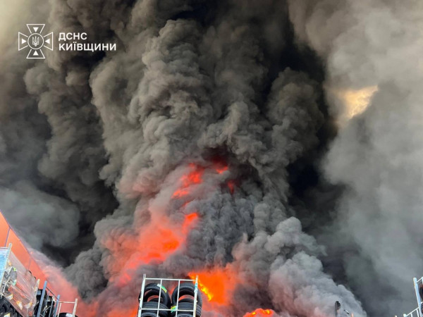 На Київщині вже 37 загиблих через російську атаку: у Києві померла дворічна дитина
