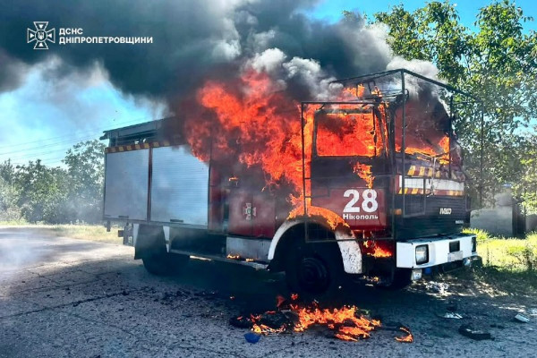 На Нікопольщині російські війська атакували рятувальників під час гасіння пожежі