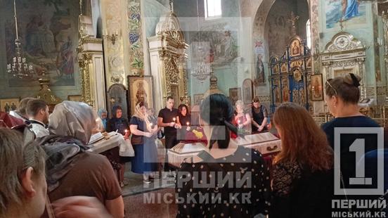Пекла хліб і рятувалася від війни: у Кривому Розі попрощалися із загиблою в «Сонячній галереї» Наталією Піменовою