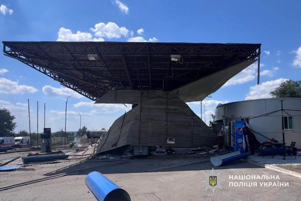 Після загибелі трьох людей на АЗС під час російського удару поліція відкрила кримінальне провадження