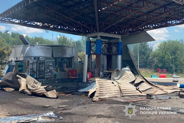 Після загибелі трьох людей на АЗС під час російського удару поліція відкрила кримінальне провадження