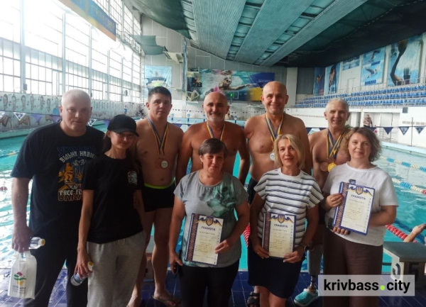 Повірити в себе й перемогти: криворізькі учасники проєкту «Вільні хвилі» привезли медалі зі змагань у Кам’янському