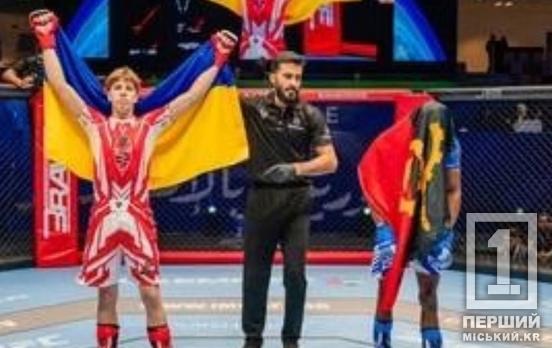Здолав п'ятьох суперників із температурою 39°: студент коледжу ДУЕТ став віцечемпіоном світу з ММА