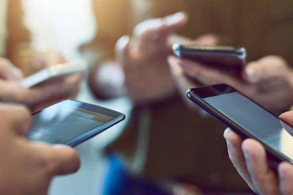 В Україні запроваджено обов'язкове декларування IMEI-кодів імпортованих мобільних телефонів