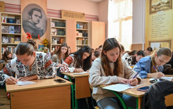Вчителі зможуть скорочувати уроки до 35 хвилин: у МОН розповіли про нові правила