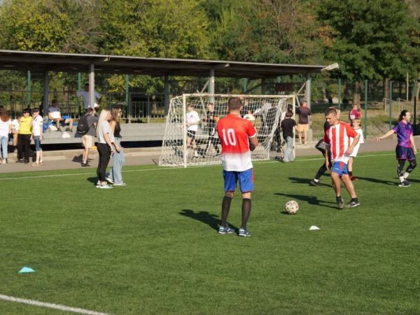 Veteran Family Games-2026: криворізькі ветерани разом з родинами грали у мініфутбол