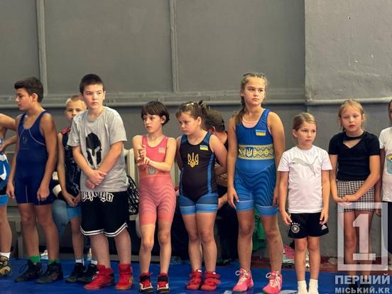 Блискавичні кидки та жага до перемоги: у Кривому Розі відбувся чемпіонат міста з вільної боротьби