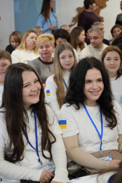 О. Вілкул: Ми хочемо, щоб молодь не просто пропонувала зміни, а бачила, як її ідеї можуть втілюватися в життя