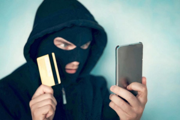 Шахраї від імені Пенсійного фонду лякають українців втратою виплат у Telegram
