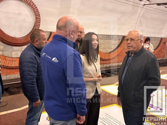 Станцію швидкісного трамвая «Проспект Металургів» перетворили на інтерактивний простір для розвитку мовлення дітей