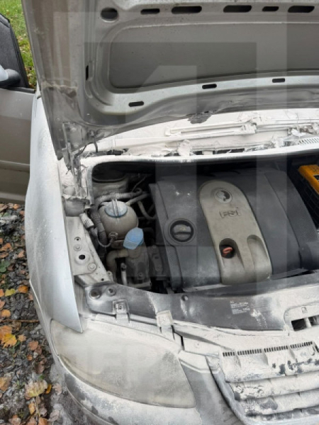 У Довгинцівському районі у дворі зайнявся Volkswagen Touran: постраждалих немає