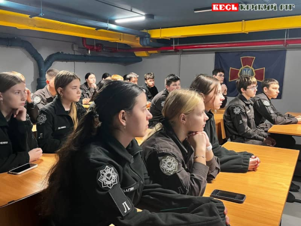 Про превенцію гендерно зумовленого насильства розповіли в Криворізькомі ліцеї МВС