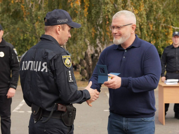 У Кривому Розі розвивають проєкт «Поліцейський офіцер громади»: правоохоронці отримали від міста 16 нових службових автомобілів
