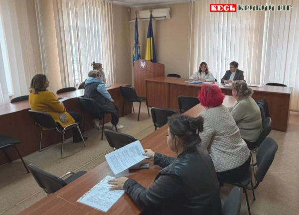 Засідання житлової комісії у Криворізькій РВА 28 10 26